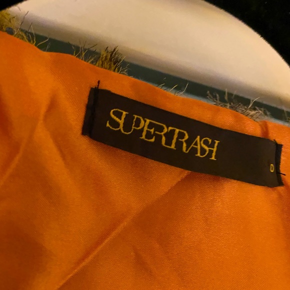 SUPERTRASH 60” Faux Fur Stole Wrap with golden orange shimmery lining. - Picture 3 of 7